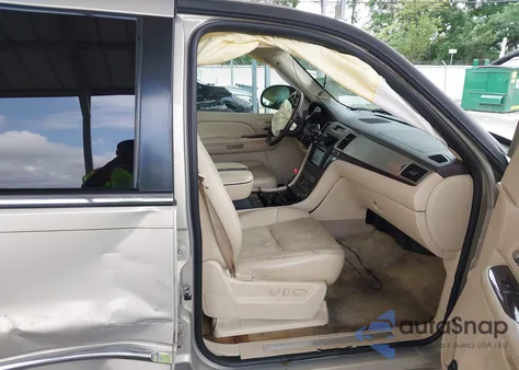 2007 Cadillac Escalade Standard from USA, damaged, VIN 1GYFK63847R270213